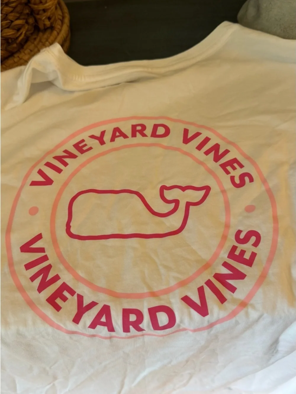 Vineyard Vines white T shirt kids large  Like new